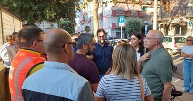 Il sindaco di Cerignola Francesco Bonito durante una conferenza sulla sanità locale