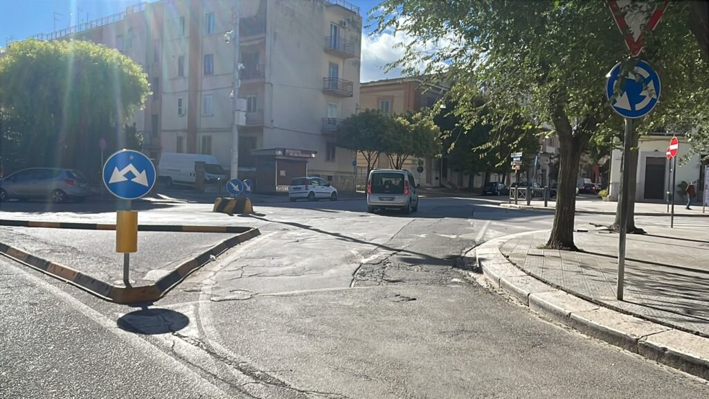 Lavori di rifacimento asfalto e viabilità nel comune di San Severo
